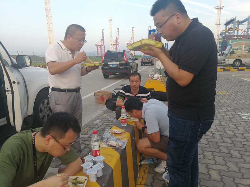 直播现场3.jpg