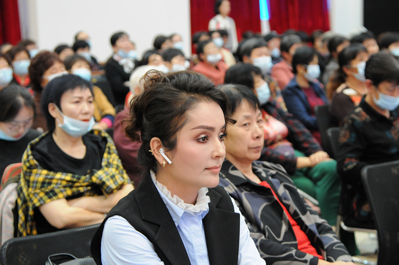 观众席.jpg