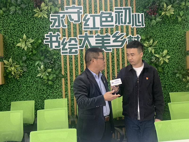 新闻广播宣讲记者吴昊采访_副本.jpg