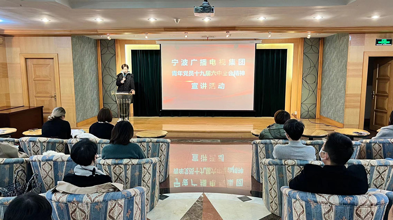 董寅寅宣讲.jpg