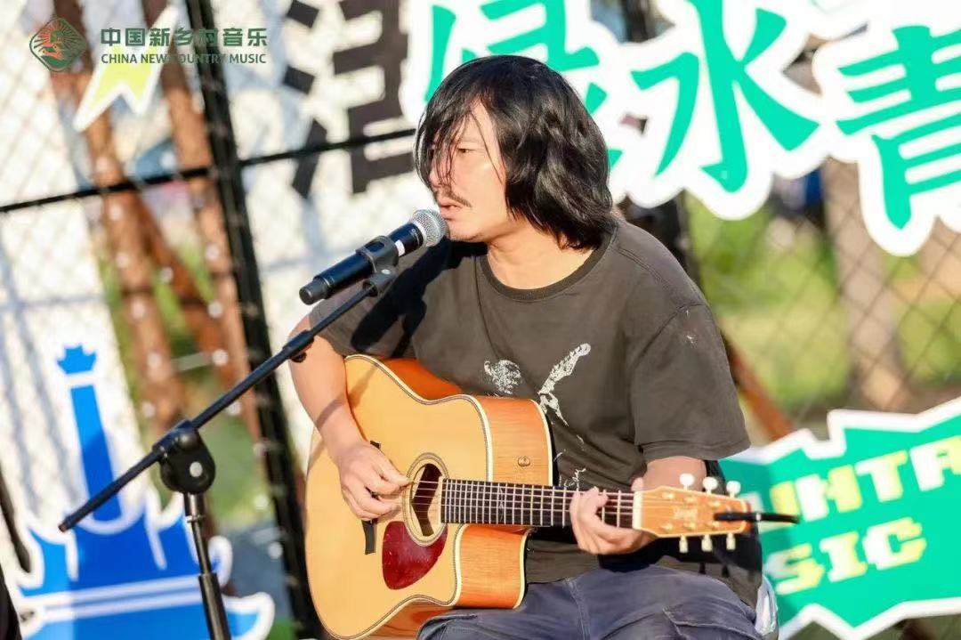 音乐人郝刚.jpg
