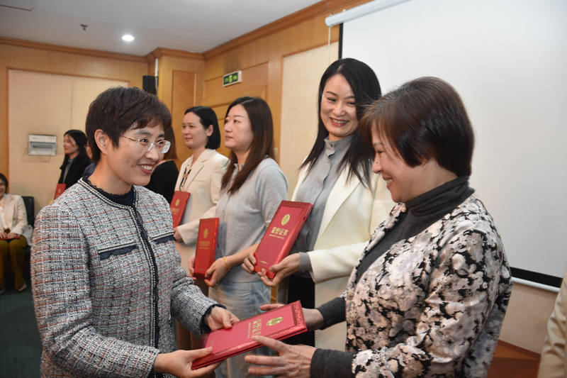 表彰先进.JPG