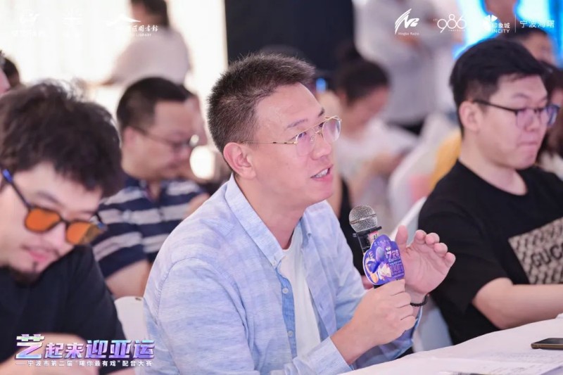 评委午歌.jpg