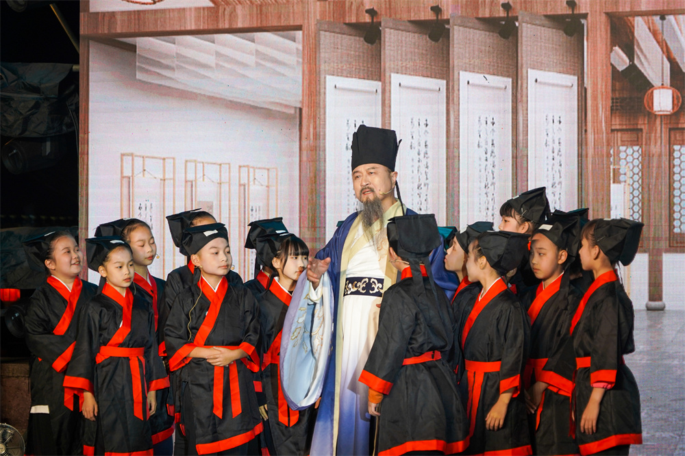 情景演绎1.jpg