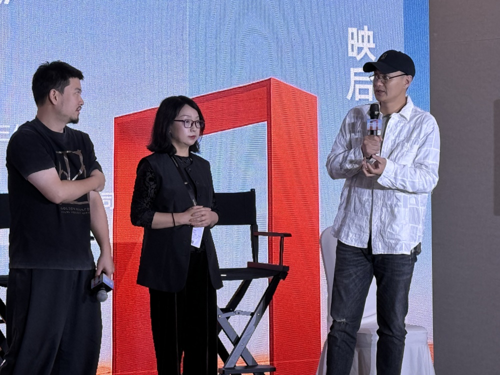 4.2024年金鸡百花电影节期间周一围在观影后推介影片《好好说再见》.jpg